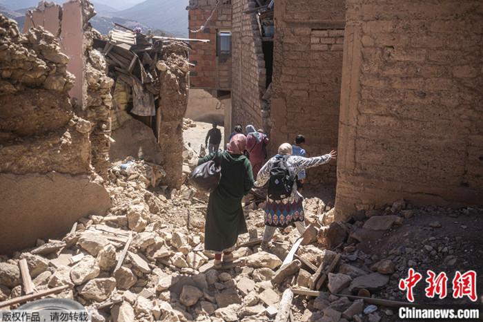 强震致2000多人遇难_摩洛哥宣布全国哀悼三天